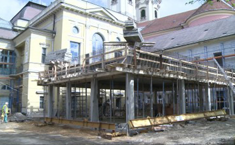 Épül az új multifunkciós terem Egerben